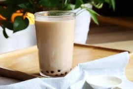 一年亏了30万，他关了大学边的奶茶店