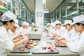 引领行业走向品质时代，全产业链是金锣的品牌护城河