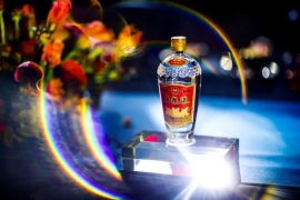 好酒上新 | 年终旺季抢“新”机！茅、五、洋、泸等新品要在万商集结“曝光”……
