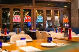 餐牌开启“共生”模式：利用大IP，互相赚流量！
