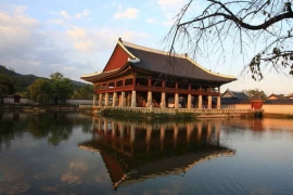 珠江啤酒：广州国发已减持498.44万股