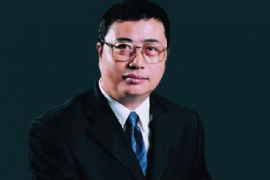 陈先保：36岁辞去“铁饭碗”卖瓜子，如今产品远销海外