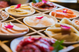 腾讯、字节紧追线下餐饮，阿里、京东不见踪影？