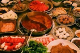 解码明星火锅2.0模式，管理缺席导致频繁“翻车”