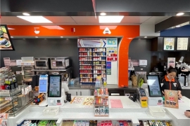 在广东711，便利店可以便捷之余还追逐时尚