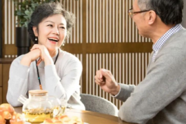 《2021银发经济“食”力消费洞察》发布
