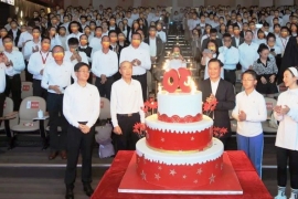 波顿集团成立三十周年庆祝大会隆重举行