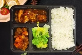 外卖、直播、摆摊……疫情下餐饮人花式“自救”