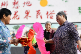 新疆：农村养老服务上台阶